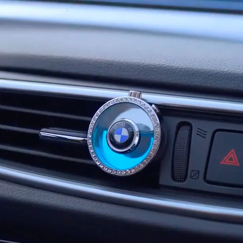 Diffuseur de voiture rechargeable haut de gamme (+ 1 recharge gratuite)